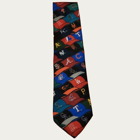 VINTAGE 1995 SURREY Baseball MENS MLB "HATS Tie EUC - Picture 1 of 8